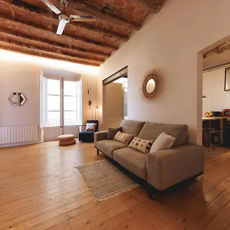 Bravissimo Carrer Nou, Cosy 2-bedroom Apartment *